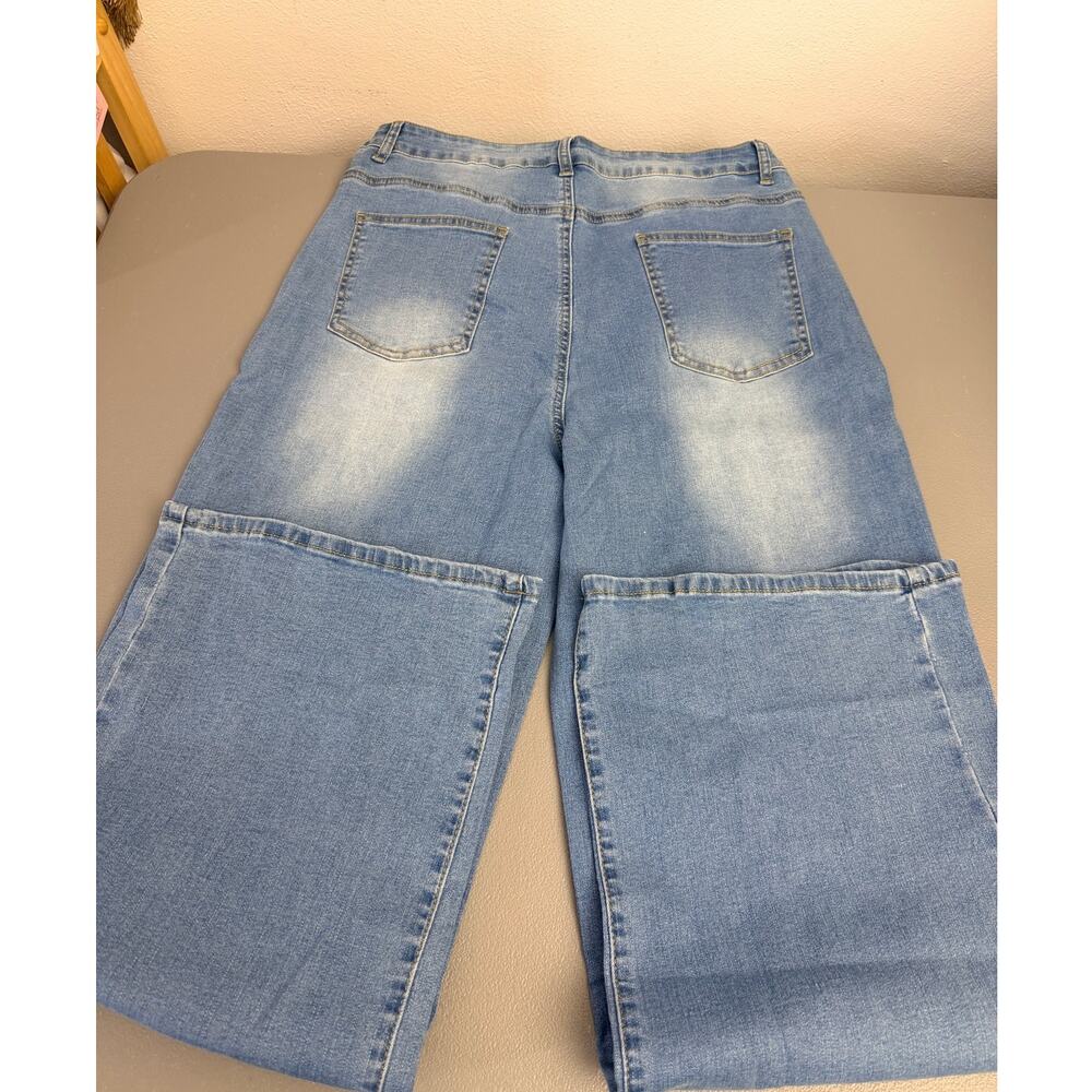 NWOT Light Wash Wide Leg Jeans Womens Size Large Stretch Denim - Picture 3 of 8